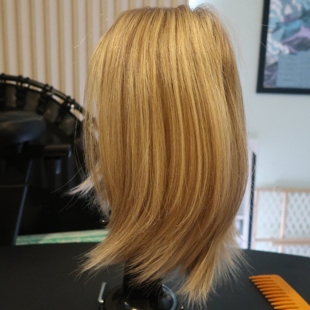 LeBeauty Human Hair Wig - Unrooted Blonde - Picture 2 of 16